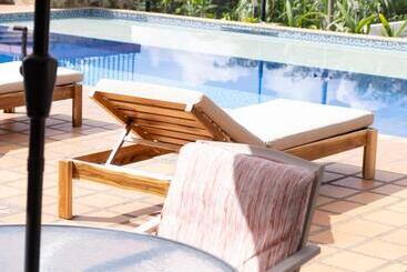 تختخواب و صبحانه Finca Hotel Santana