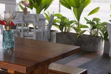 تختخواب و صبحانه Finca Hotel Santana