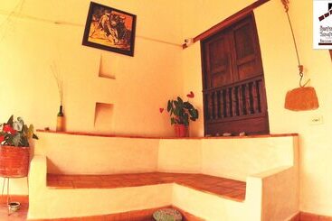 Hostal Santa Mónica