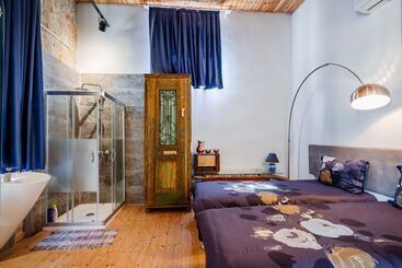 هتل Tasev Guesthouse