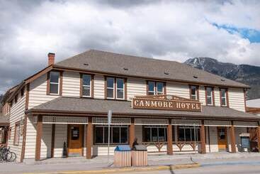 Party Hostel   The Canmore Hotel Hostel - Canmore