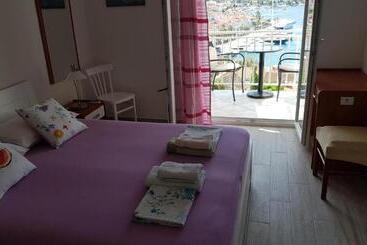 پانسیون Apartments Boćin Rosso