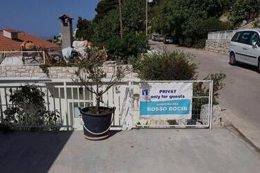 پانسیون Apartments Boćin Rosso