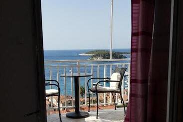 پانسیون Apartments Boćin Rosso