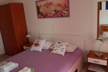 پانسیون Apartments Boćin Rosso