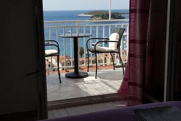 پانسیون Apartments Boćin Rosso