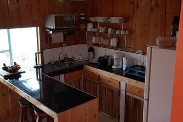 هاستل Mora's Place B&b