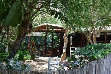 هتل Gamboozini Lodge
