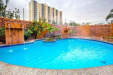 هتل Golden Dolphin Caldas Novas