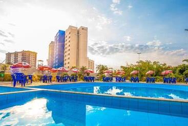 هتل Golden Dolphin Caldas Novas