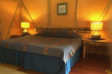 هتل Reserva Natural Atitlan