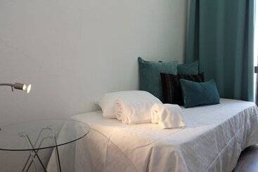 پانسیون Faro Cosy Guesthouse