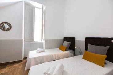 پانسیون Faro Cosy Guesthouse