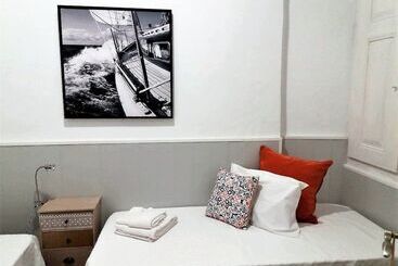 پانسیون Faro Cosy Guesthouse