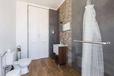 پانسیون Faro Cosy Guesthouse
