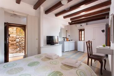 پانسیون Kalnterimi Guesthouses