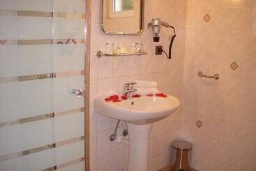 اقامتگاه Rezidence Fami Deluxe Design