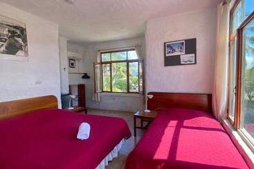 Hostal Galapagos By Bar De Beto