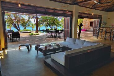 هتل Eden Lodge