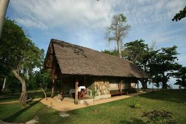 هتل Eden Lodge
