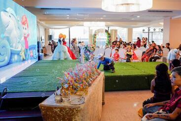 ホテル Le Charmé Suites   Subic