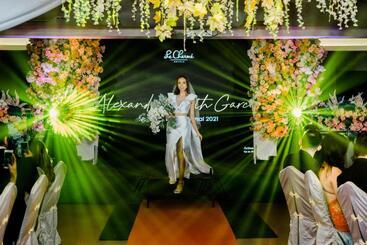 ホテル Le Charmé Suites   Subic