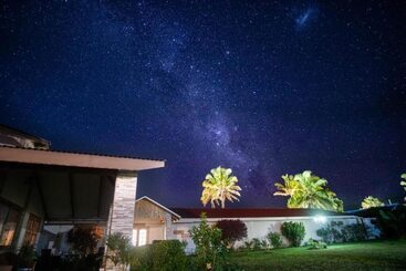 پانسیون Maru Lodge