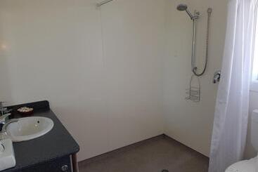 554 Moana Court Motel