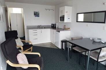 554 Moana Court Motel