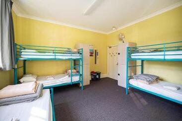 هاستل Yha Newcastle Beach