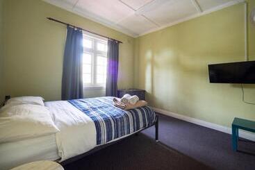 هاستل Yha Newcastle Beach