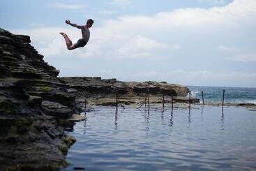 هاستل Yha Newcastle Beach