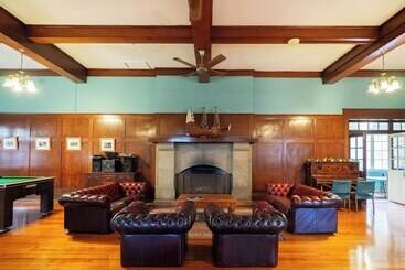 هاستل Yha Newcastle Beach