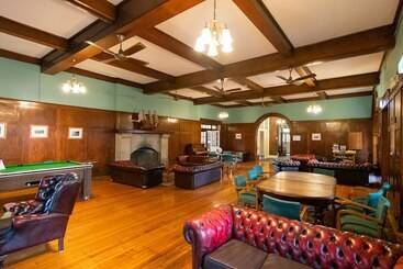 هاستل Yha Newcastle Beach