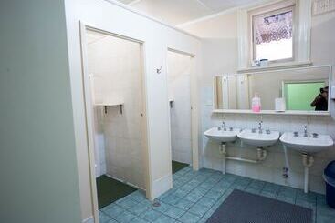 هاستل Yha Newcastle Beach
