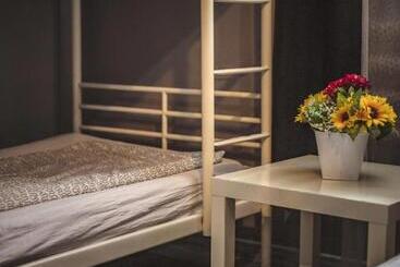 4 Couples & 4 Friends Hostel