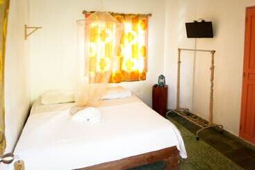 تختخواب و صبحانه Casa Delfin Guest House