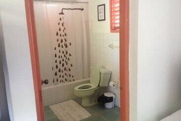 تختخواب و صبحانه Casa Delfin Guest House