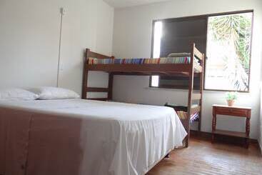 Da Orla Pampulha Hostel