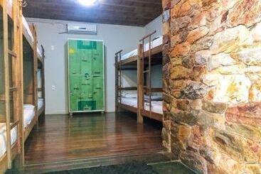 Da Orla Pampulha Hostel