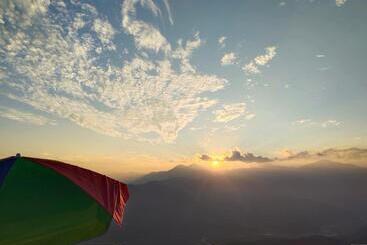 هتل High Ground Inn Sarangkot