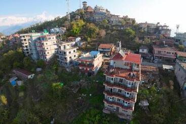 هتل High Ground Inn Sarangkot