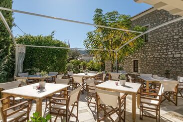 هتل Mare Monte Luxury Suites