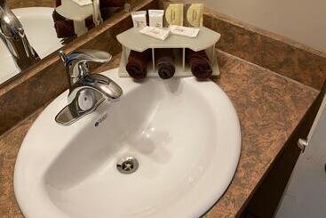 مُتل Aspen Motor Inn