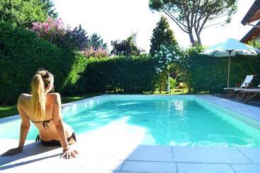 تختخواب و صبحانه Il Casale