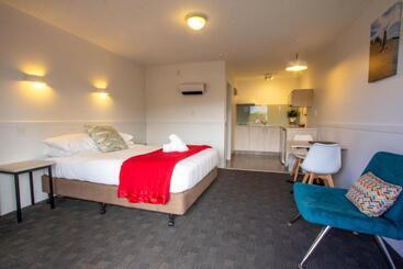 هتل Alpine-pacific Holiday Park