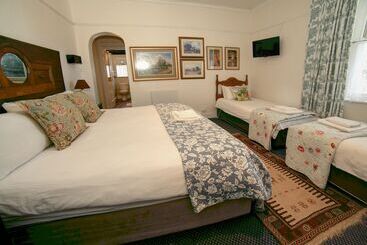 هتل Outeniqua Travel Lodge