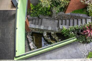 هتل Rumput Resort & Resto