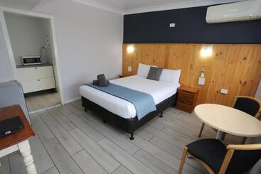 مُتل Sleepy Hill Motor Inn