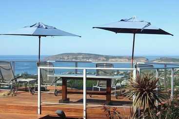 پانسیون Bosavern Guest House